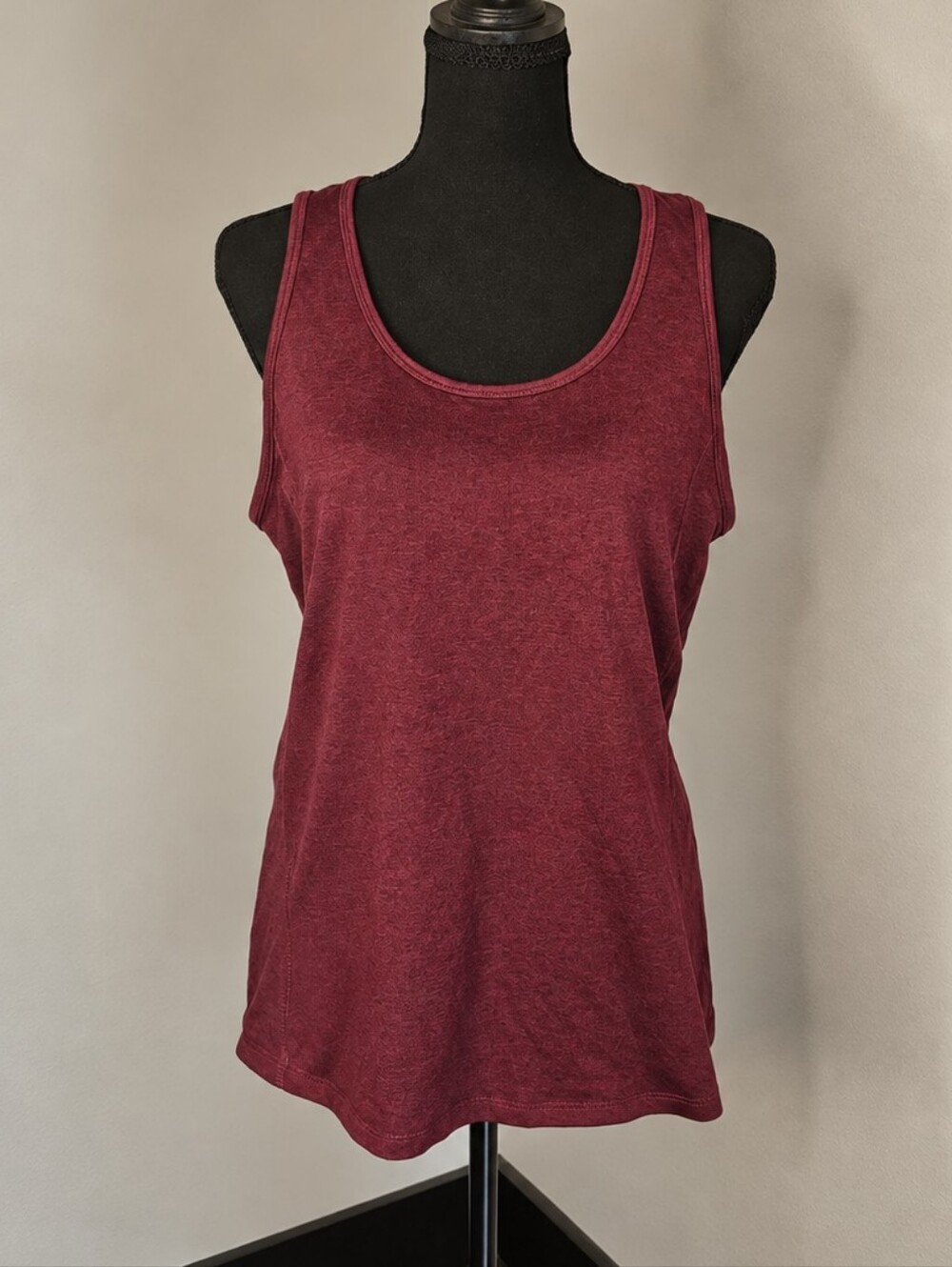 Old Navy Active Scoop Neck Tank